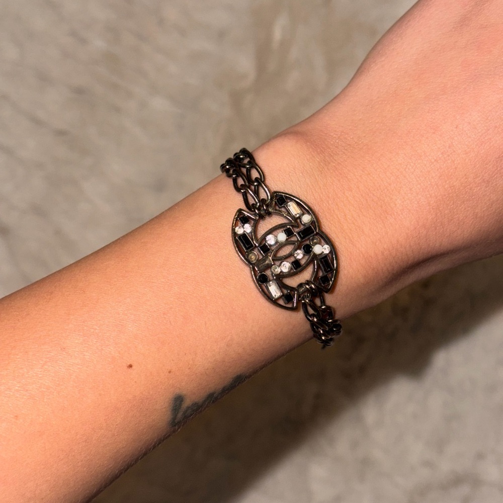 Authentic Vintage CHANEL Black Chain Bracelet with CC Emblem